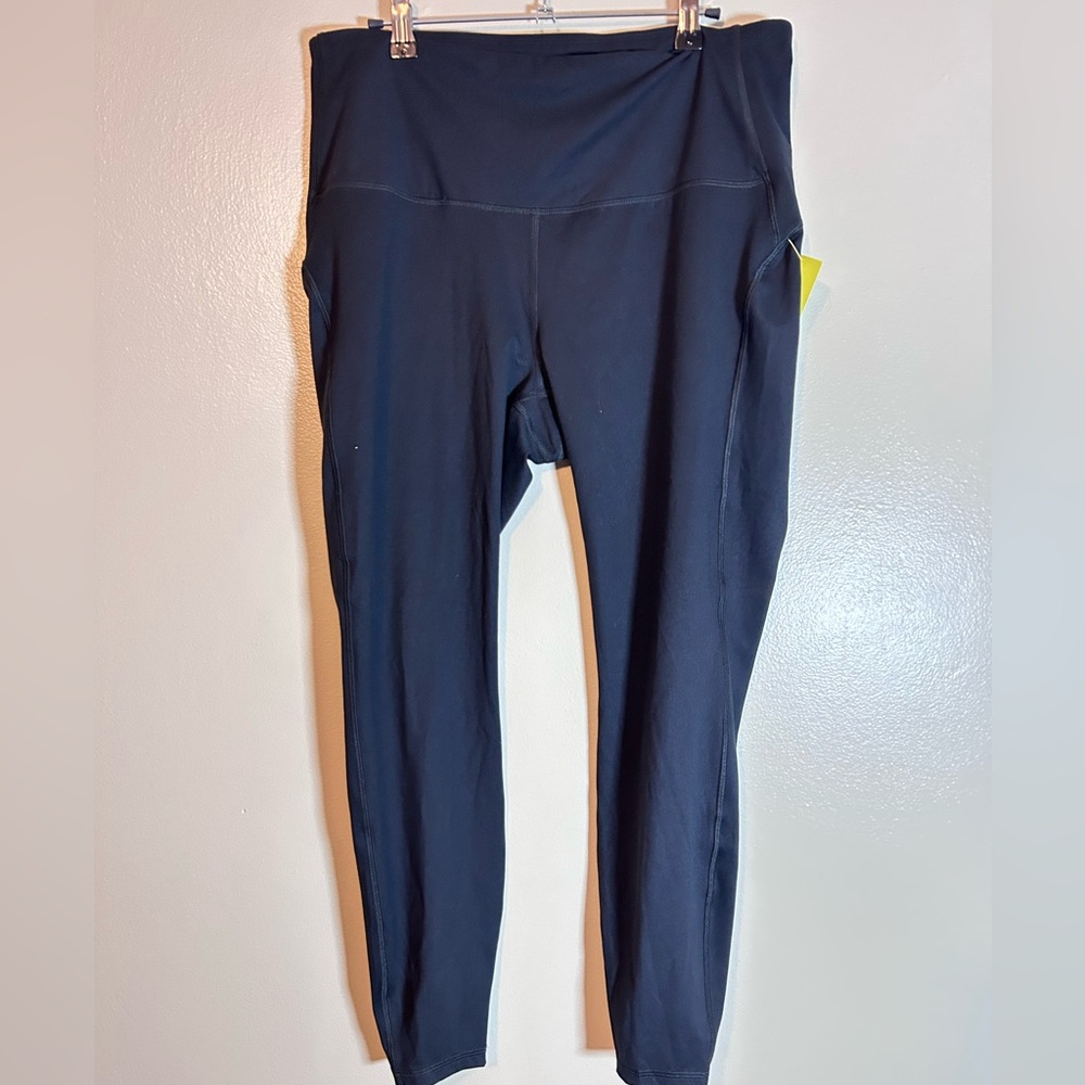 NWT All in Motion Women’s legging black size XXL